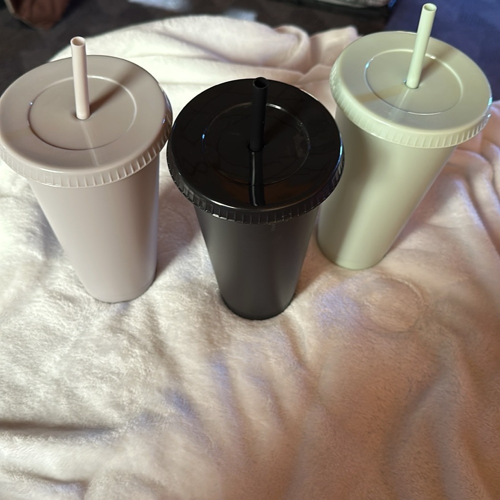 Room Essentials 3 Pack Reusable Cold Cups - Picture 8 of 9